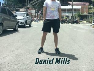Daniel_Mills