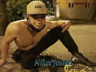 Mikee_Jonnes