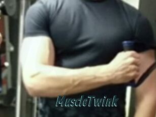 MuscleTwink
