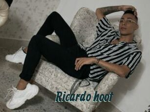 Ricardo_hoot